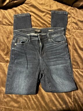 Judy Blue brand, size 7/28, Skinny Fit, blue Jeans, comfortable and stretchy